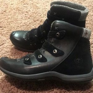 Women’s timberland winter booties